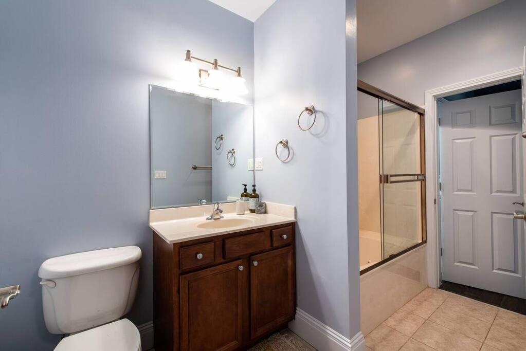 Downtown Sophistication/ Two Bedroom / Two Bath Louisville Kültér fotó