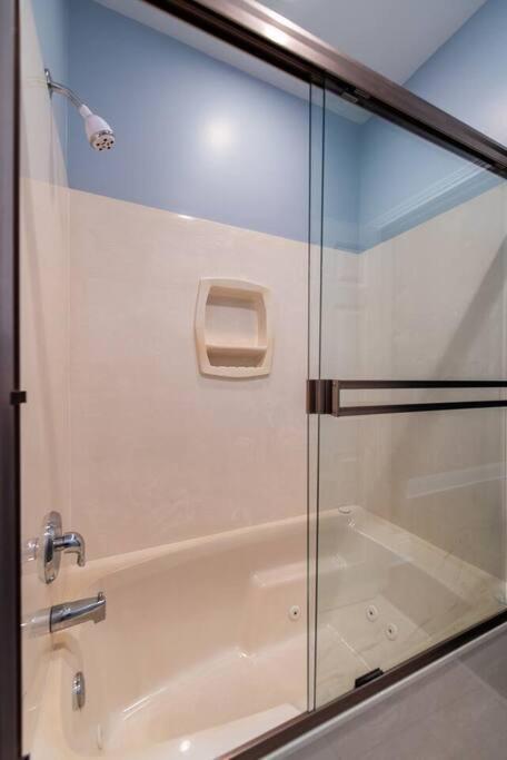 Downtown Sophistication/ Two Bedroom / Two Bath Louisville Kültér fotó