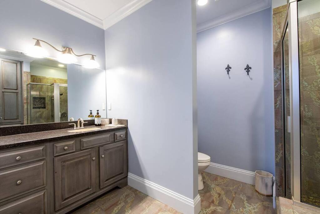 Downtown Sophistication/ Two Bedroom / Two Bath Louisville Kültér fotó