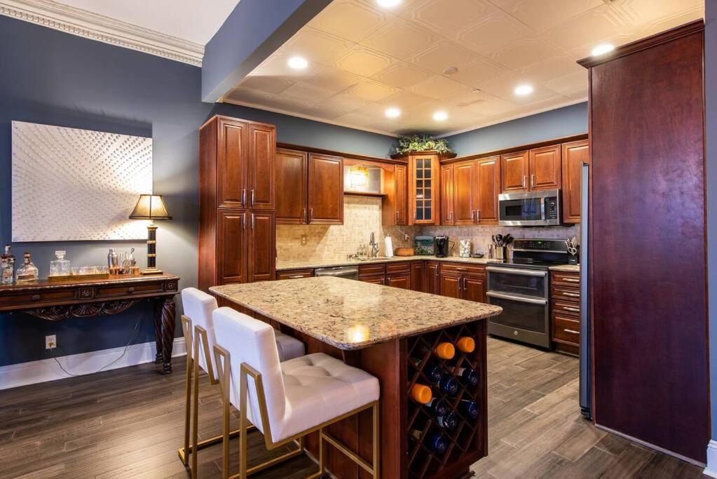 Downtown Sophistication/ Two Bedroom / Two Bath Louisville Kültér fotó