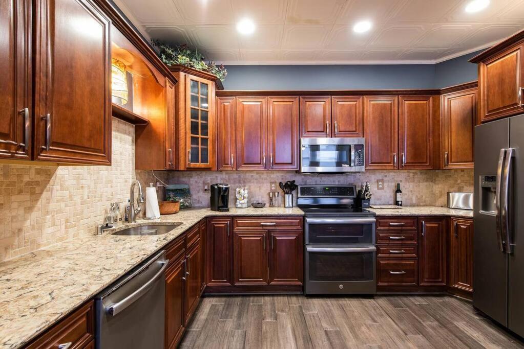 Downtown Sophistication/ Two Bedroom / Two Bath Louisville Kültér fotó